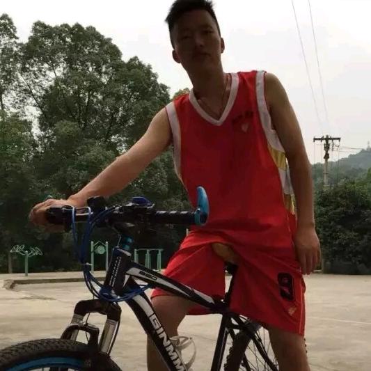 罗少