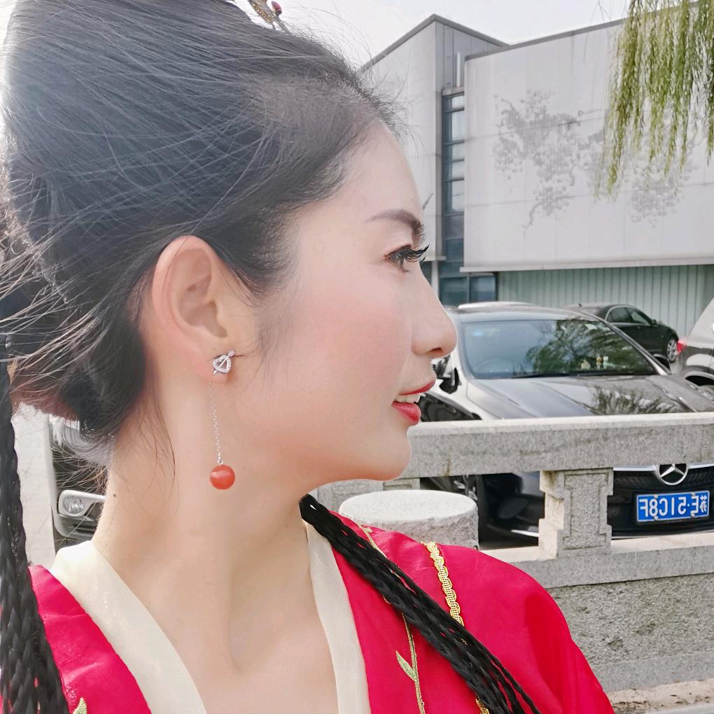 艳敏好物分享（任何主动私信你的都是马扁）@抖音