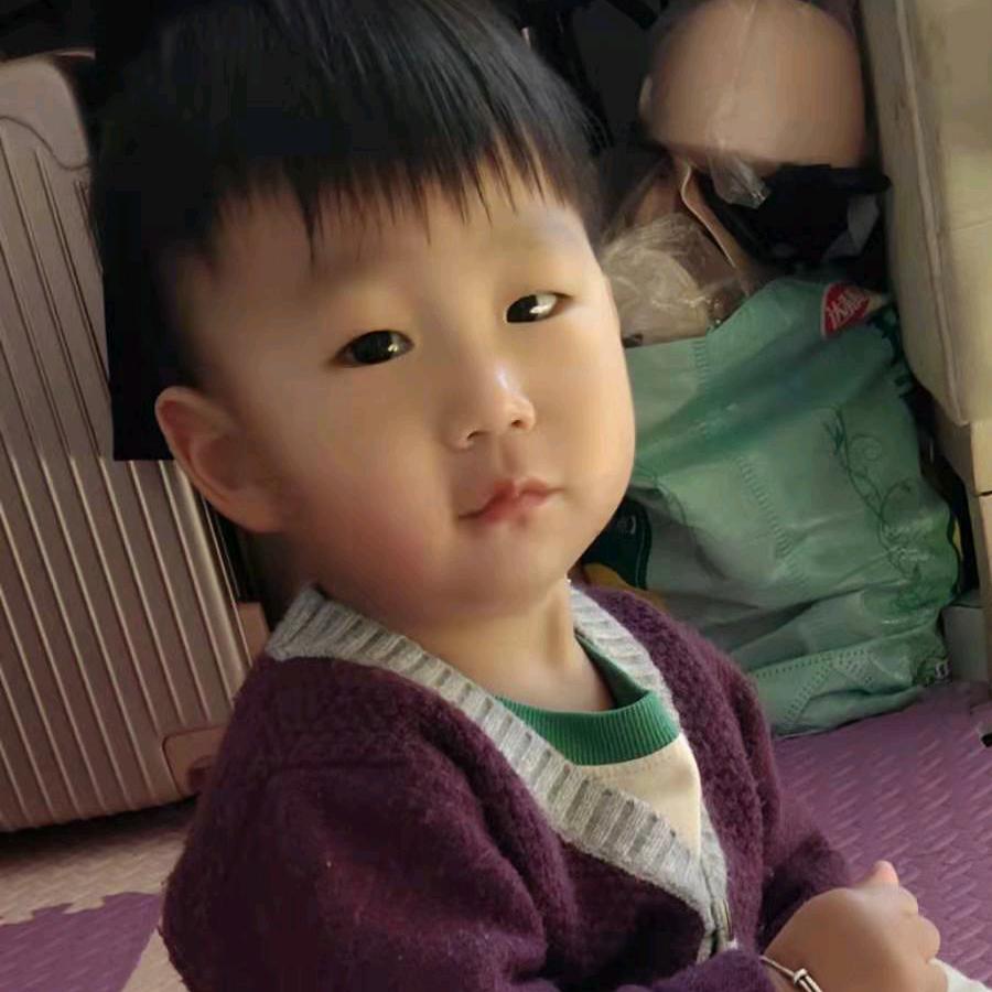 张素云在家专业带孙子买菜做饭洗衣服，