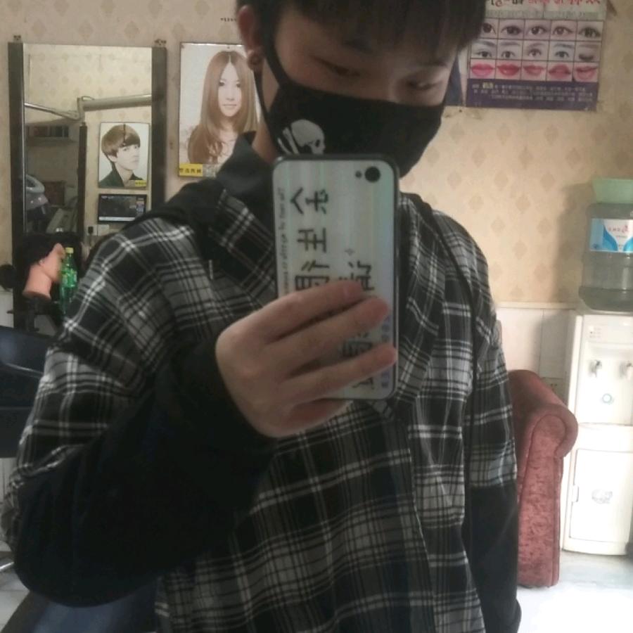 爱玩生化的小菜