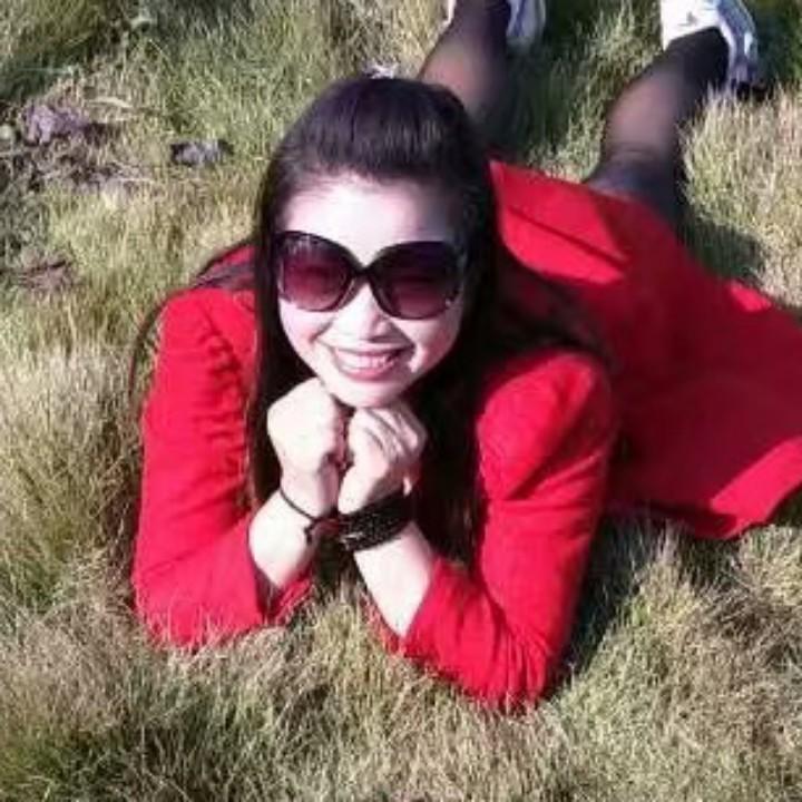 长阳中心市场下财保公司对面酒妹儿