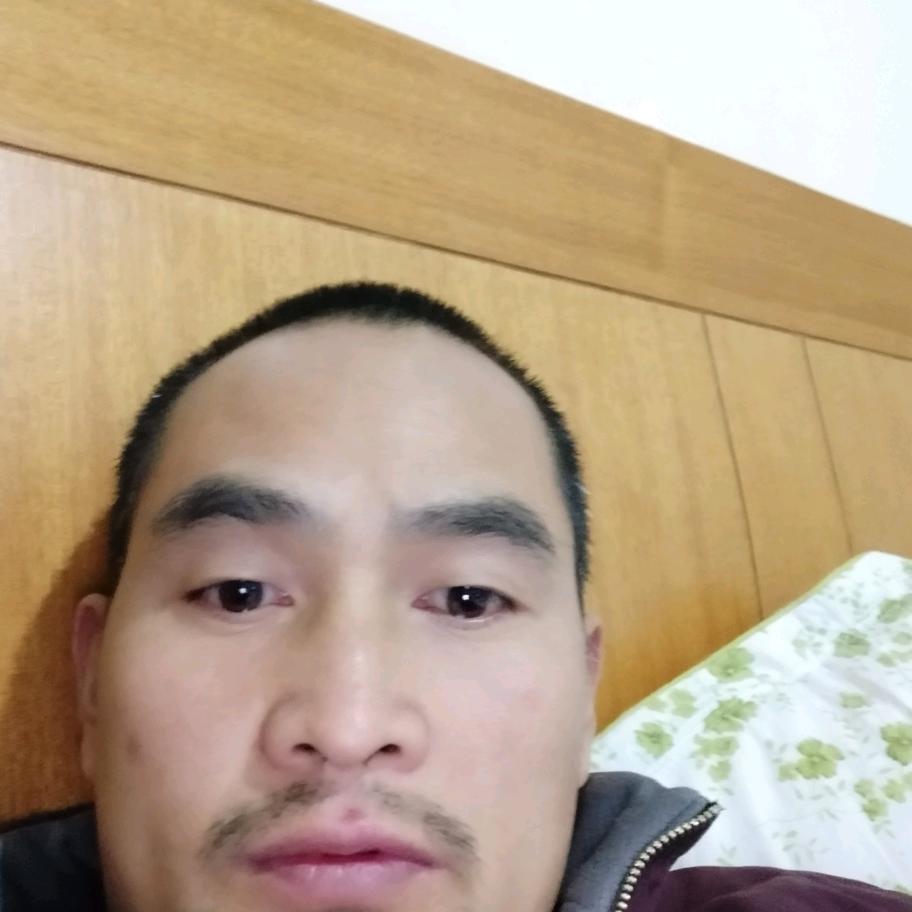 一个无聊的人