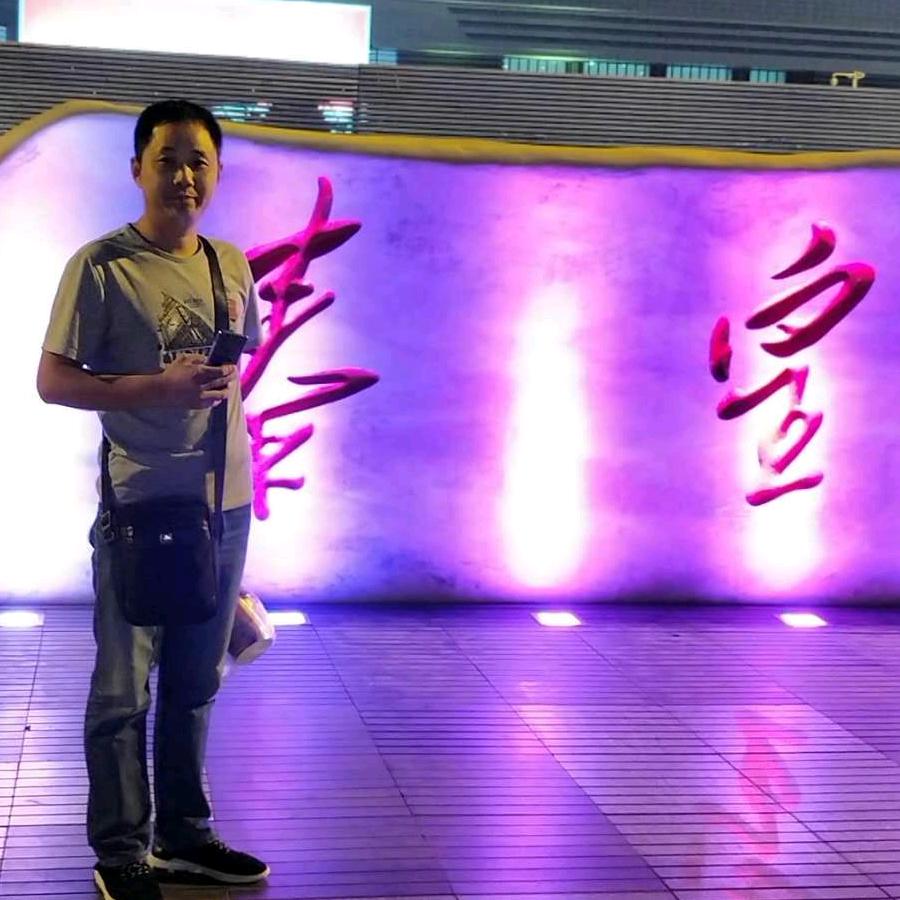 木工刮白吊顶打隔断