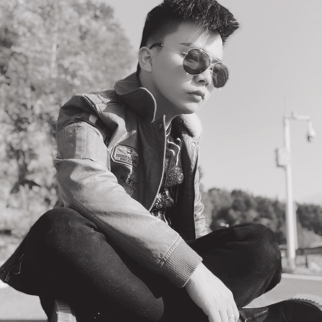 假日名剪形象设计