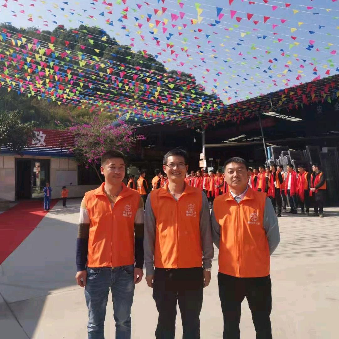 大理门窗厂-新雅居门窗易哥