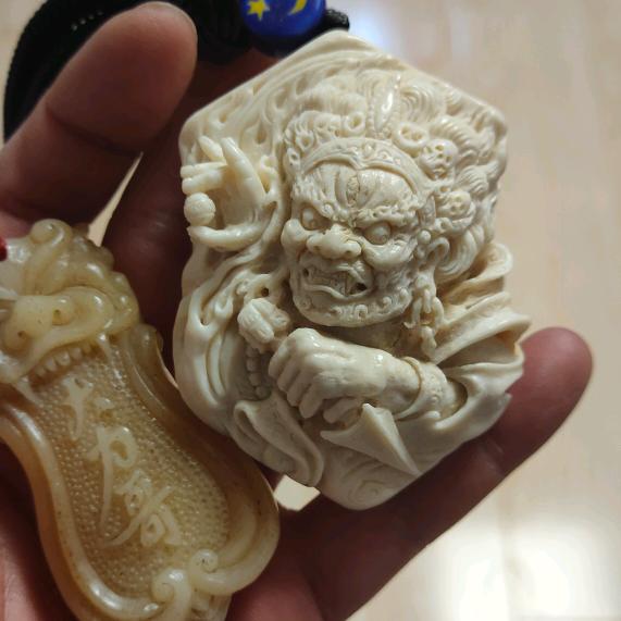 大力哥文玩雕定制