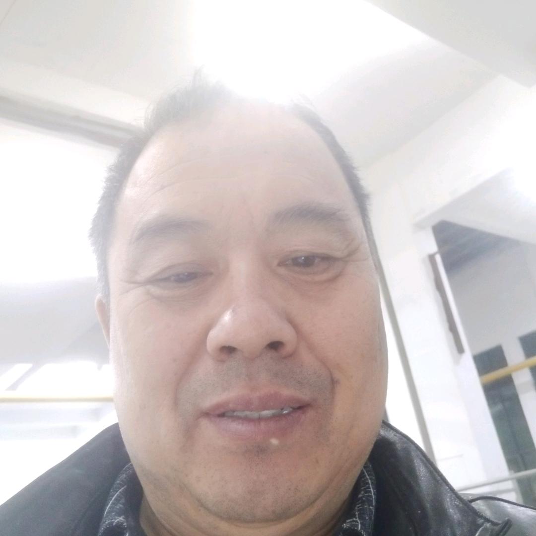 王君