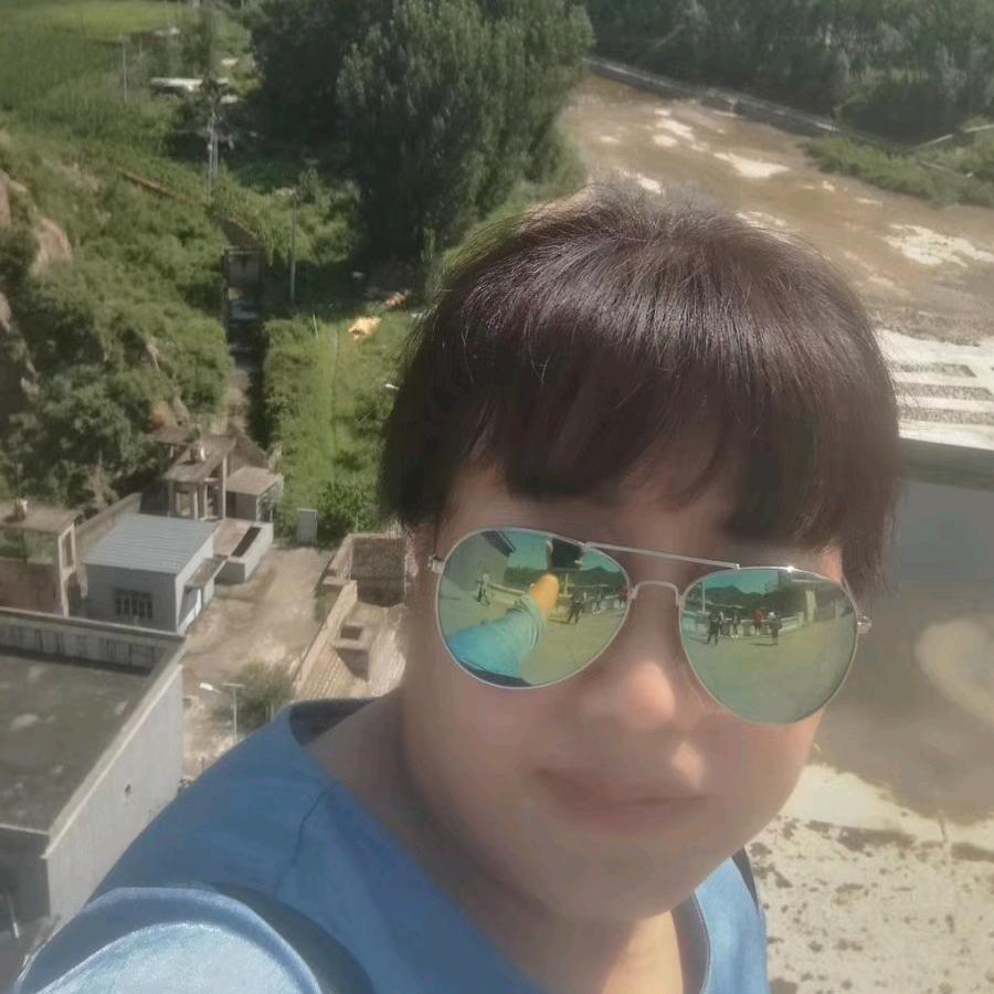 小樱桃拼搏燕子