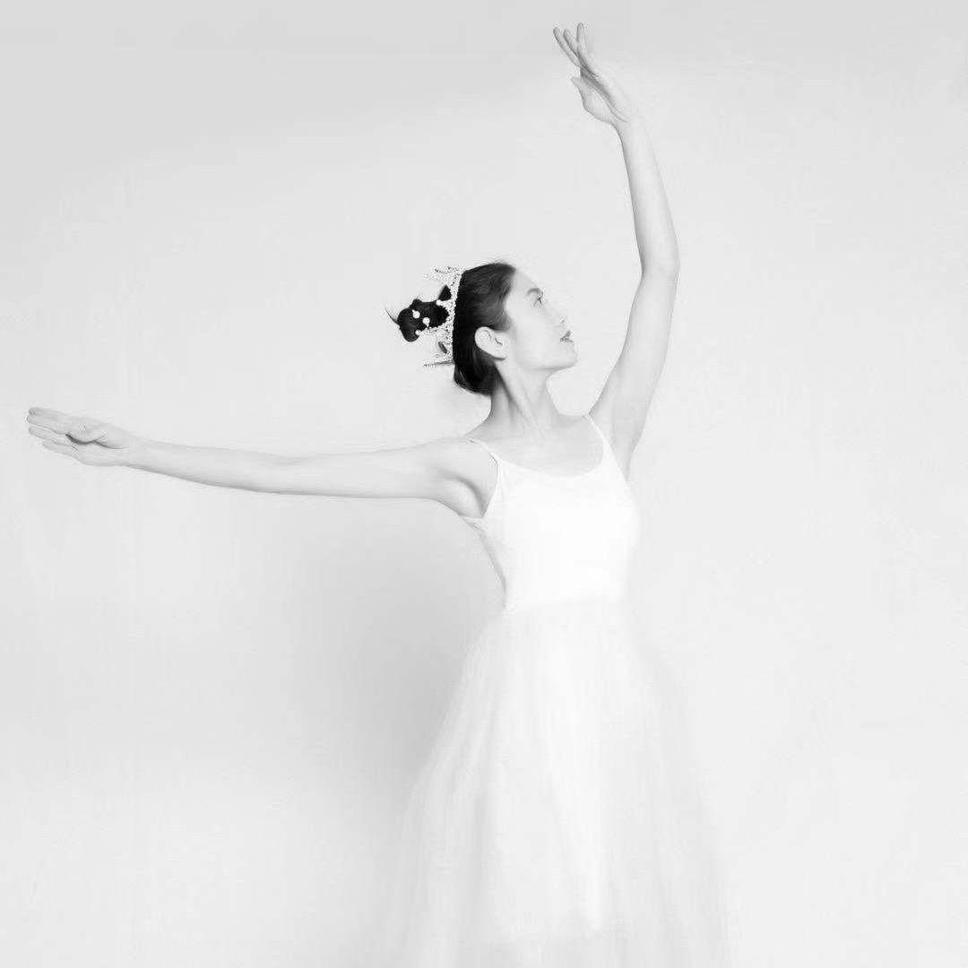 红蜻蜓舞蹈学校郑老师