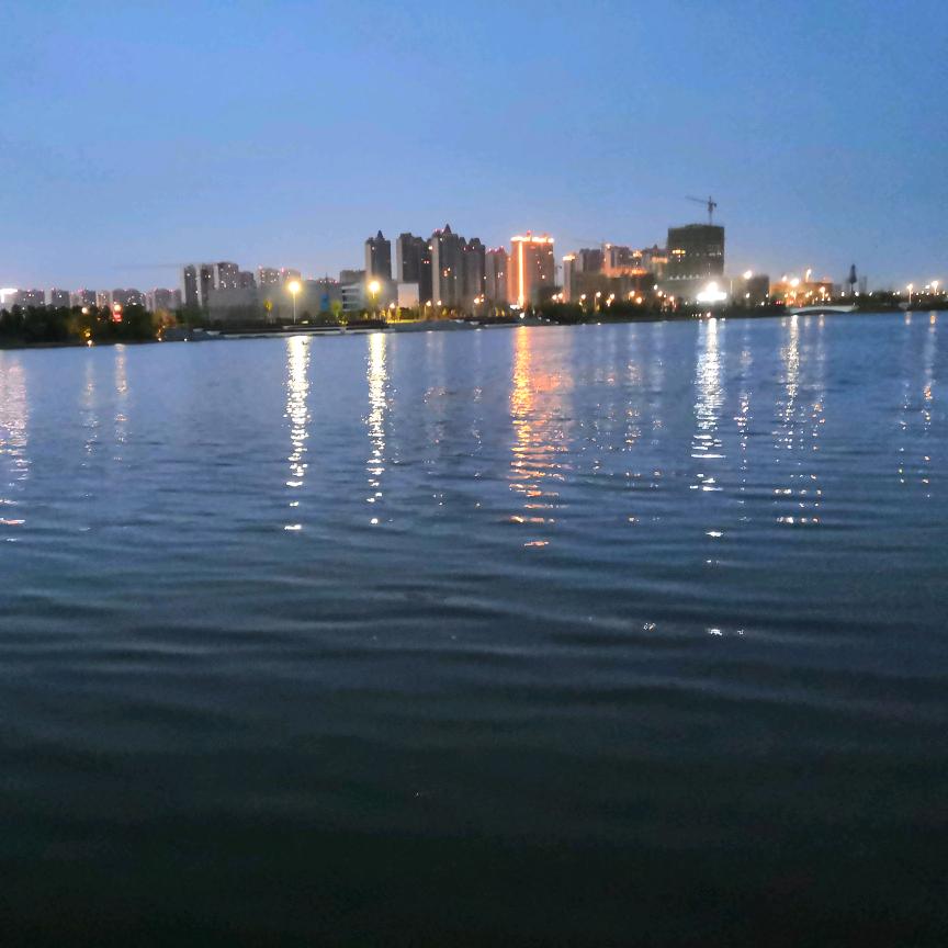 面朝大海，春暖花开！