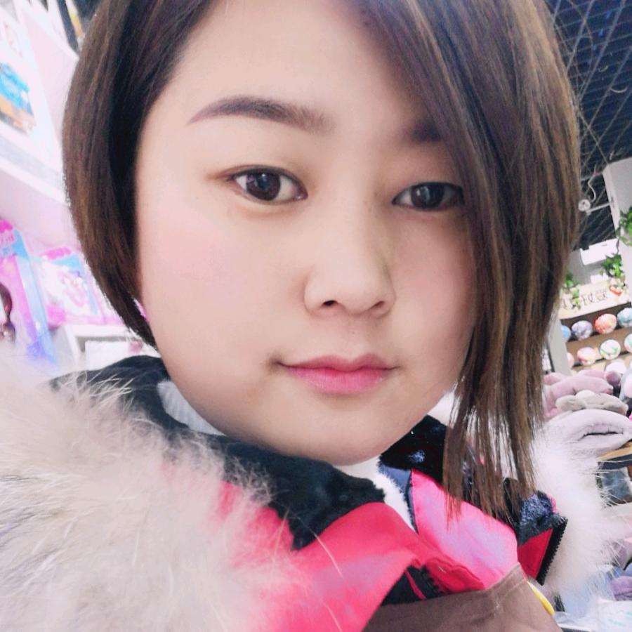 大脸妹
