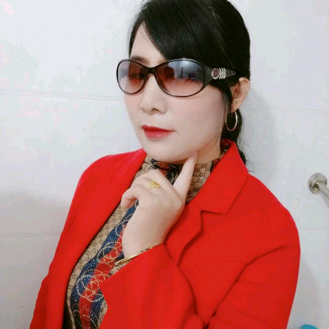 俄顷风定云墨色