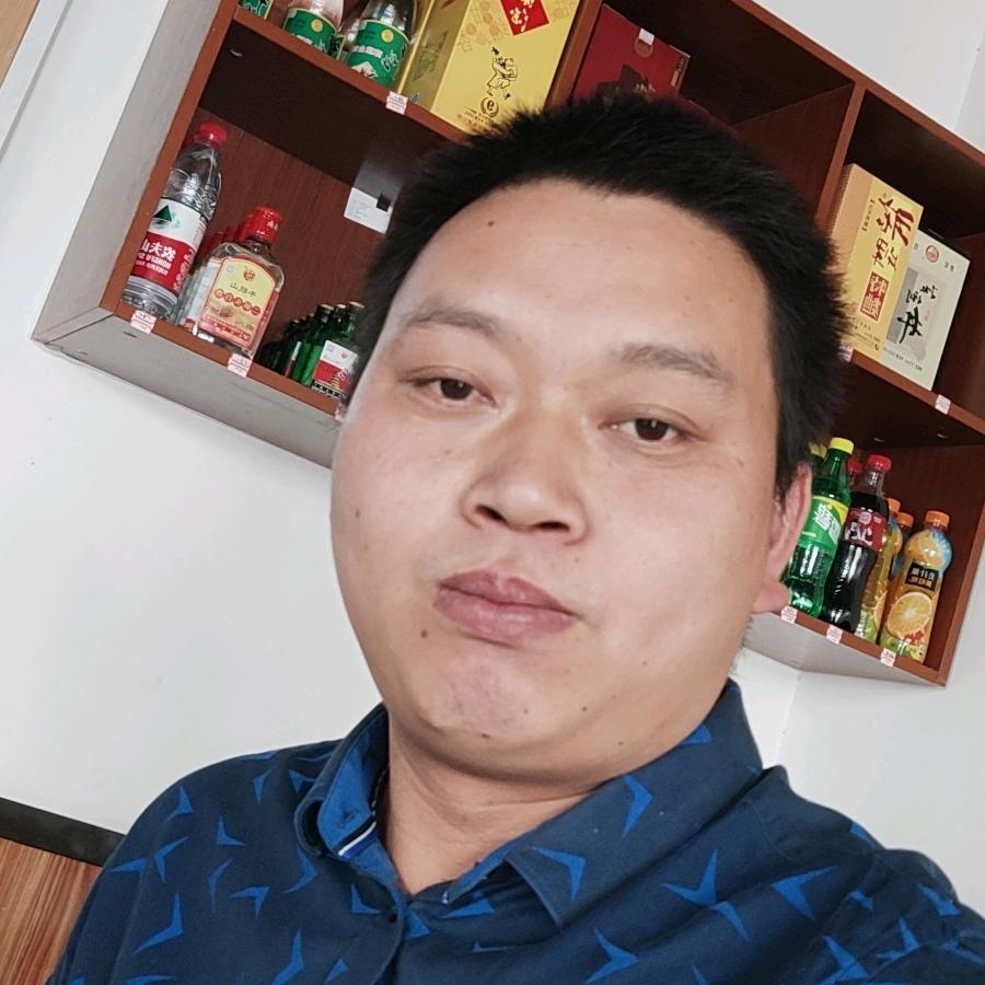 那年我双手插兜。