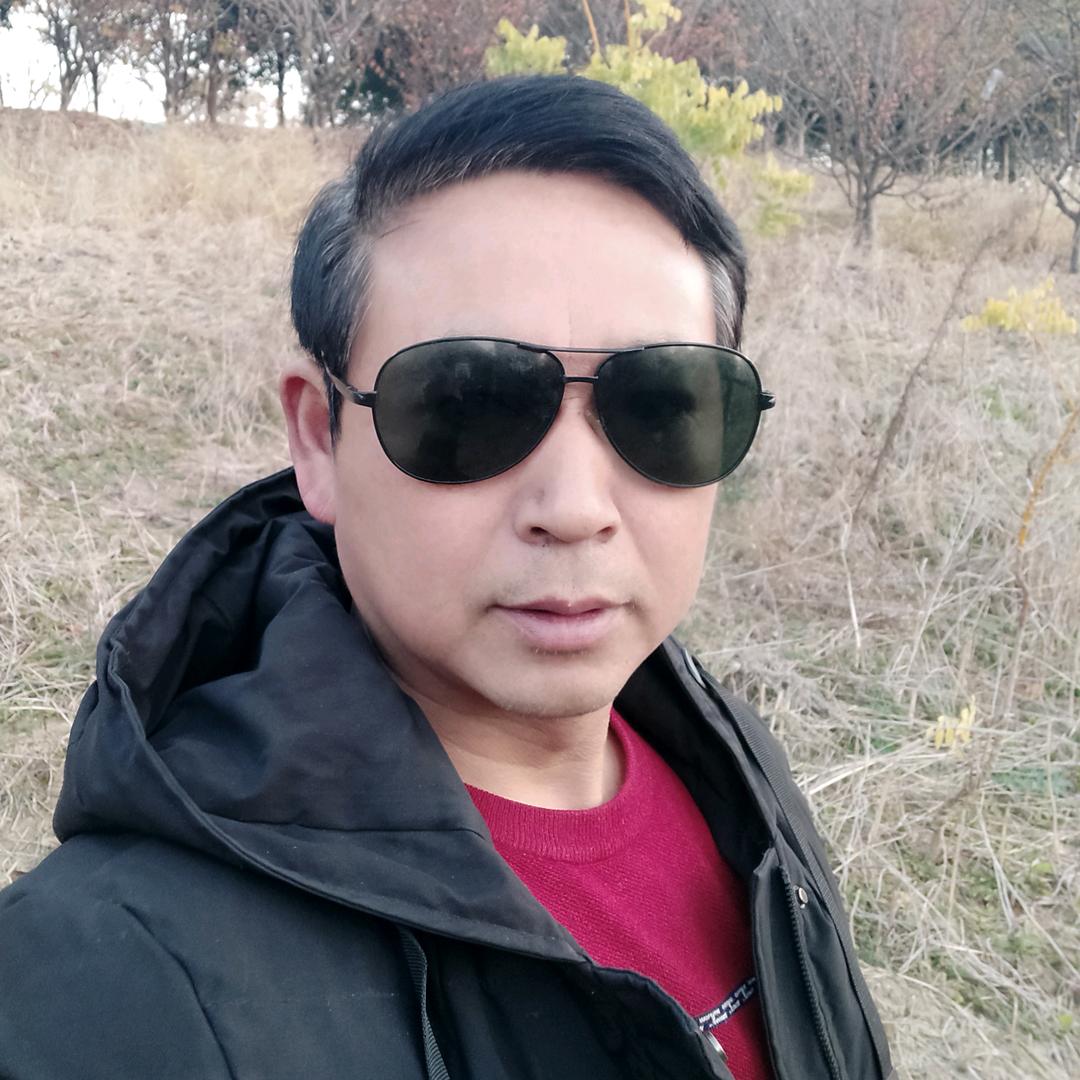 放牛的山村老头