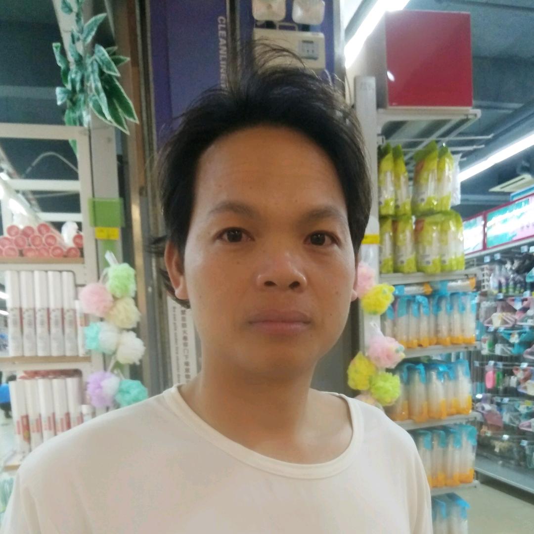 柏哥专业套房挂墙贴砖