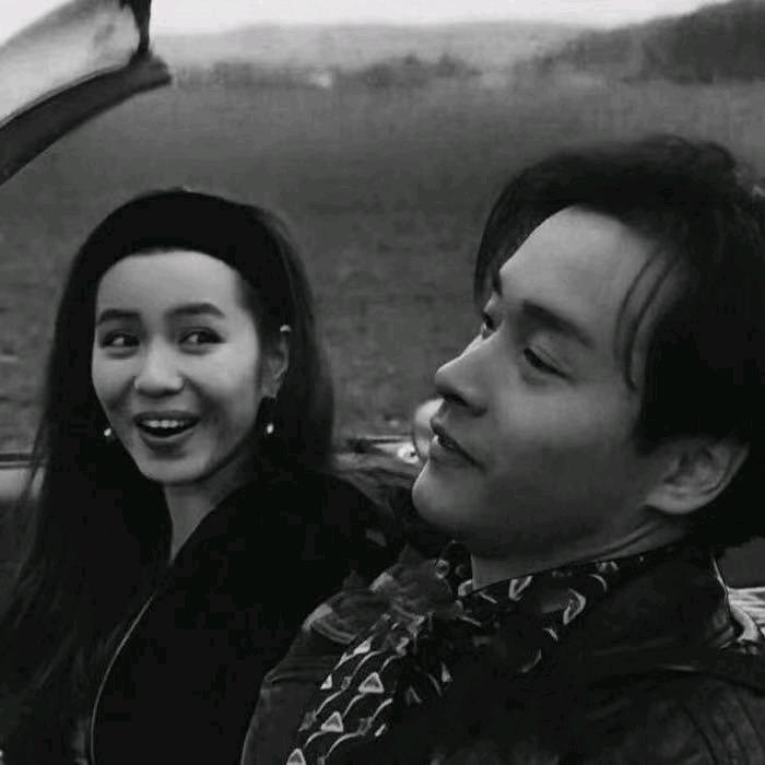 新疆旅行包车    杰gg