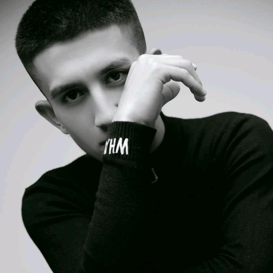 @H♚