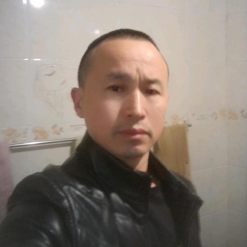 李四