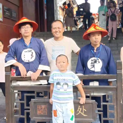 黑皮农村户外