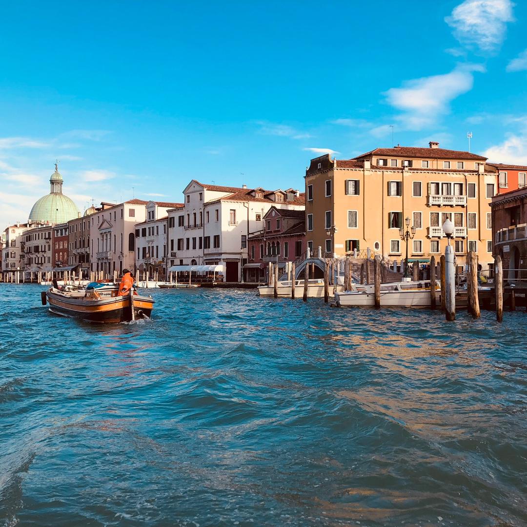 世界你好 我叫山西