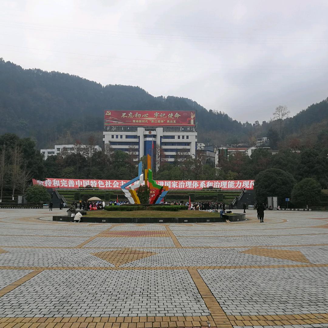 庐江堂何