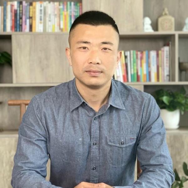 勇哥聊出国