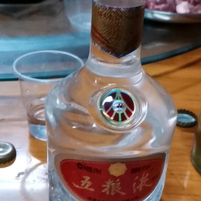 讨厌酒的味道《却爱上醉的感觉》