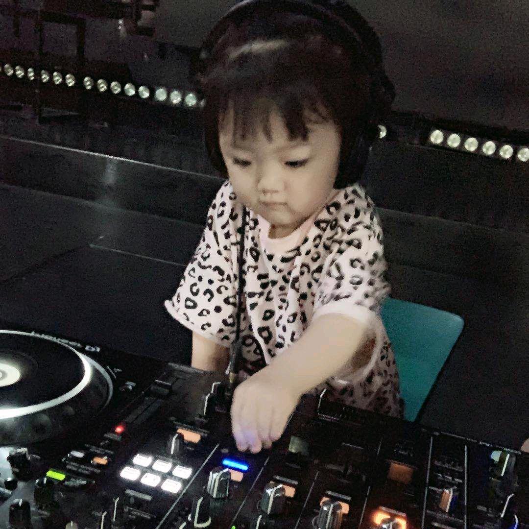 小华
