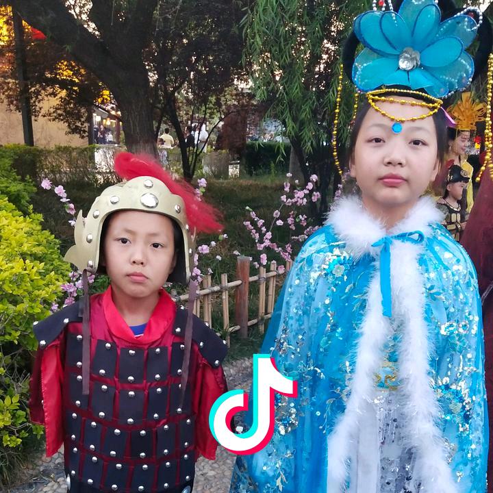 河南惠德翔钢铁贸易有限公司