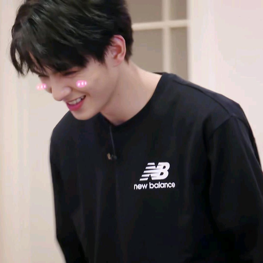 薯条来看帅哥啦