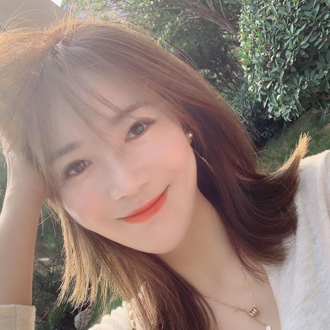 登封市-伊纳芙女装穿搭