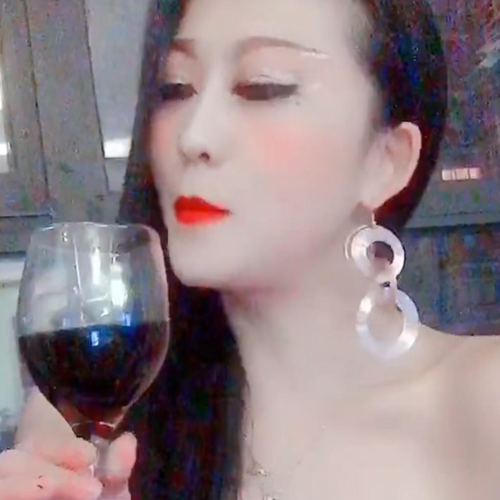姐就这么拽🌹不服就憋着