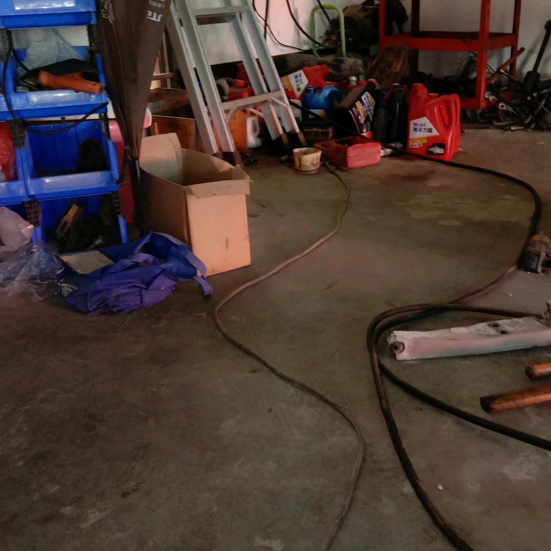 腾冲富源汽修，收售各型二手车