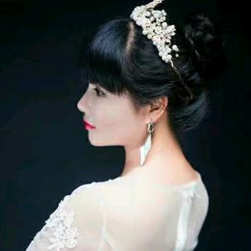 赤橙红绿青蓝紫的云