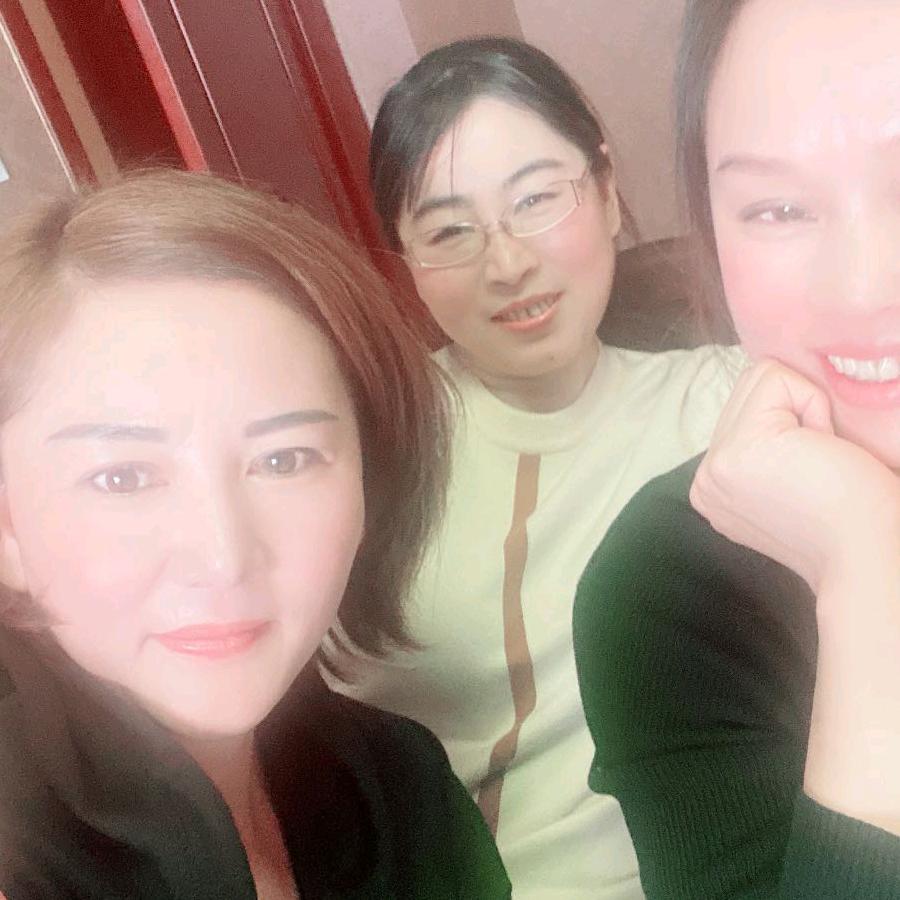 云霞飘逸
