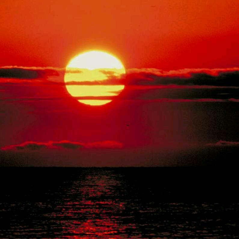 夕阳似火