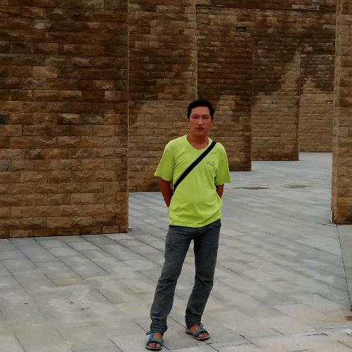 张国印（橱窗）