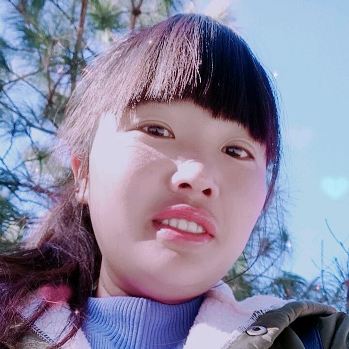 爱笑女人。