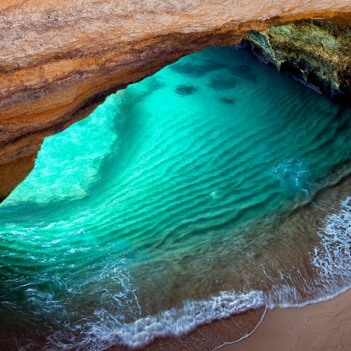 于世间做个俗人