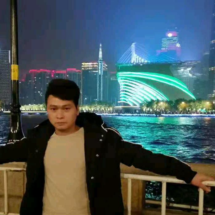 辉