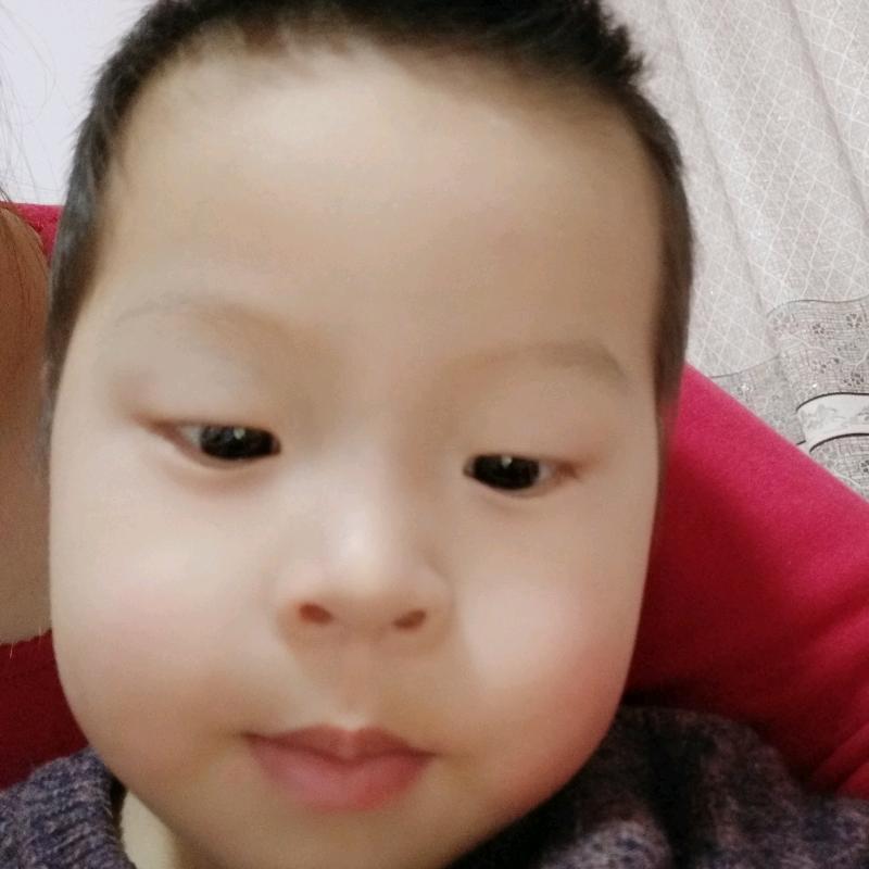 佳佳美妆贺海娇