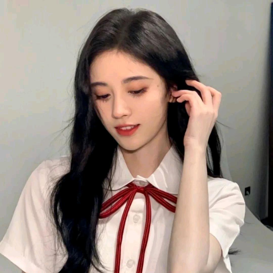 侧耳倾听