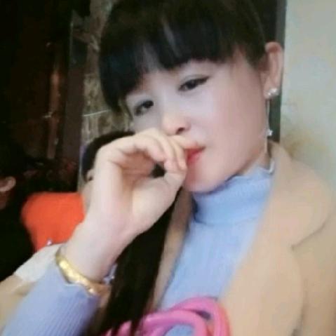 盈盈