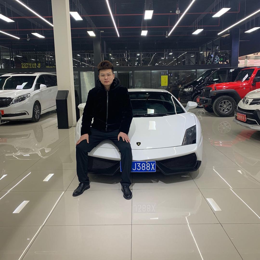 宝尊李崇超