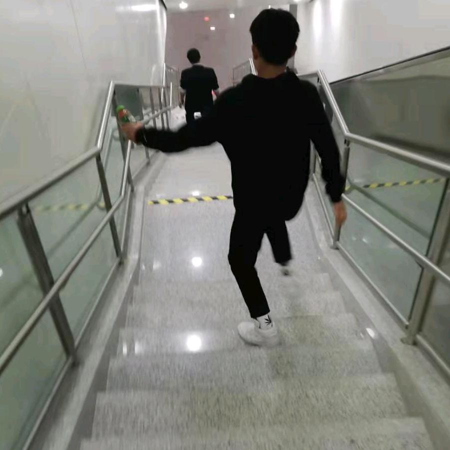 7爸