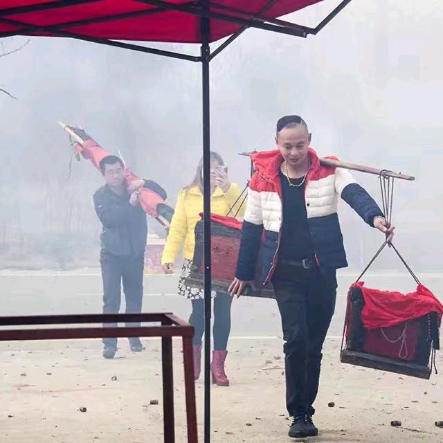 罗山皮影陈雨伦