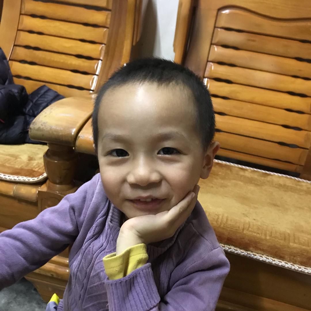 陈育和