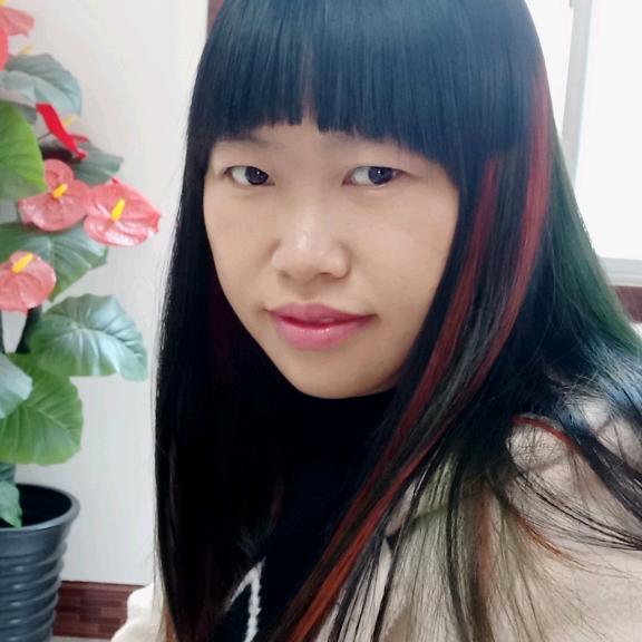 三三妹(晚上九点半直播)