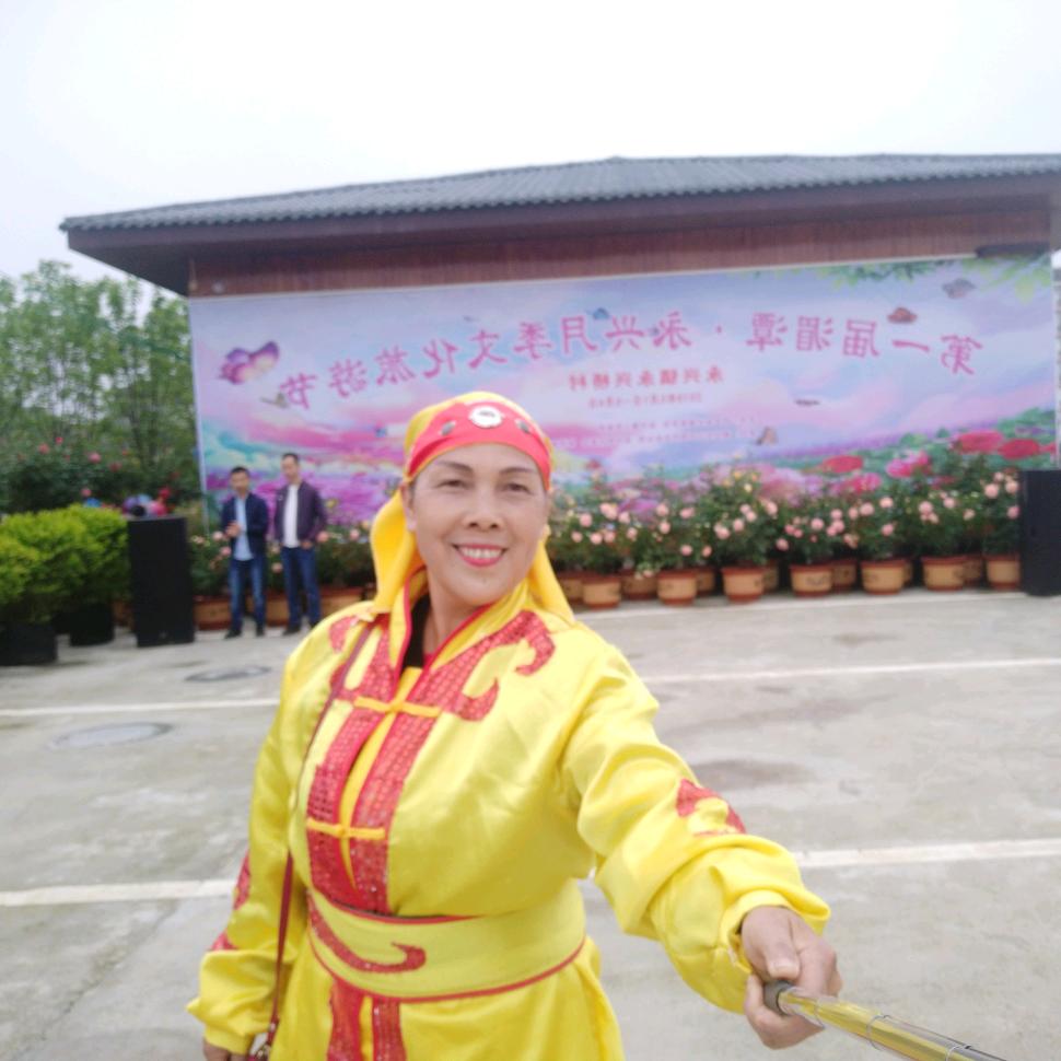 古镇媒婆