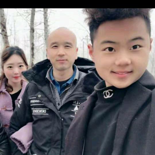 李成